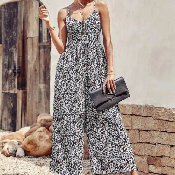 leopard Print Button down Jumpsuit - Picture 3 of 7